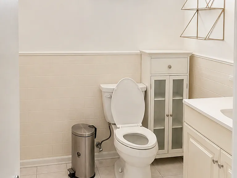 341 Old Country Rd #1 — Photo 4