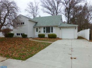 47 Matthews Rd, Newark, DE 19713