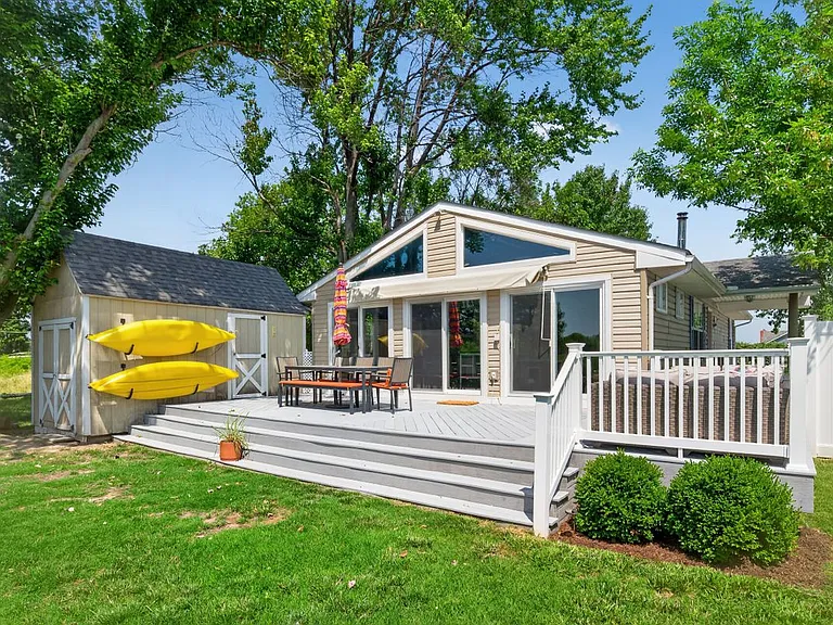 1035 Chester River Dr — Photo 29