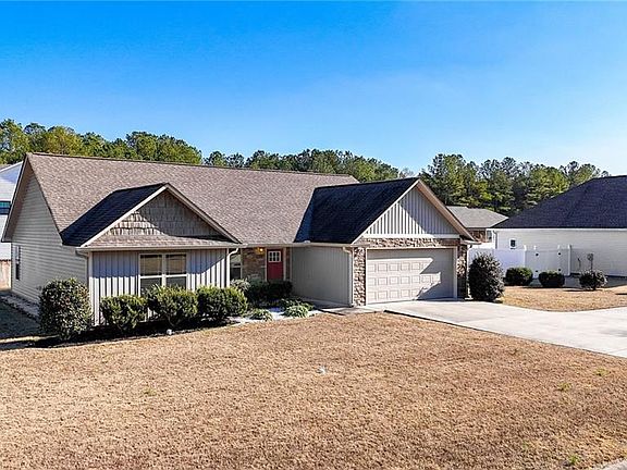 4th image of 111 Koufax Dr SW