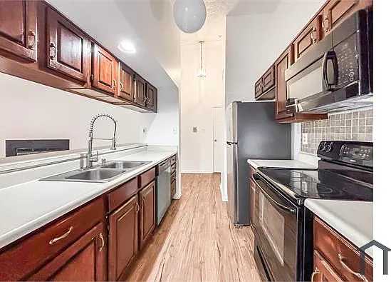 1309 Clover Valley Way #G — Photo 28