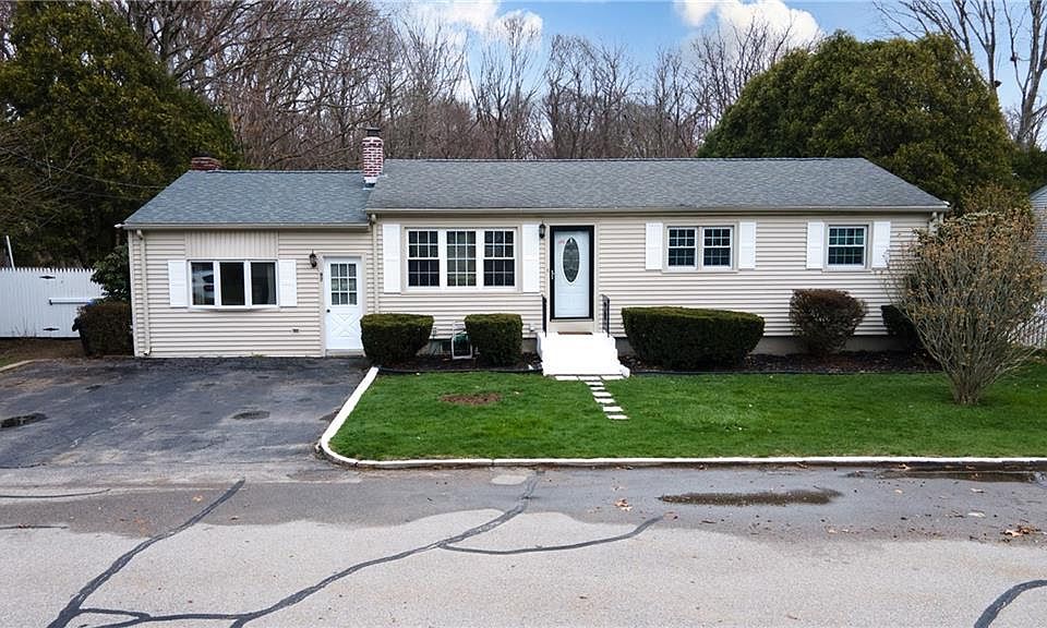 1st image of 97 Pepin St