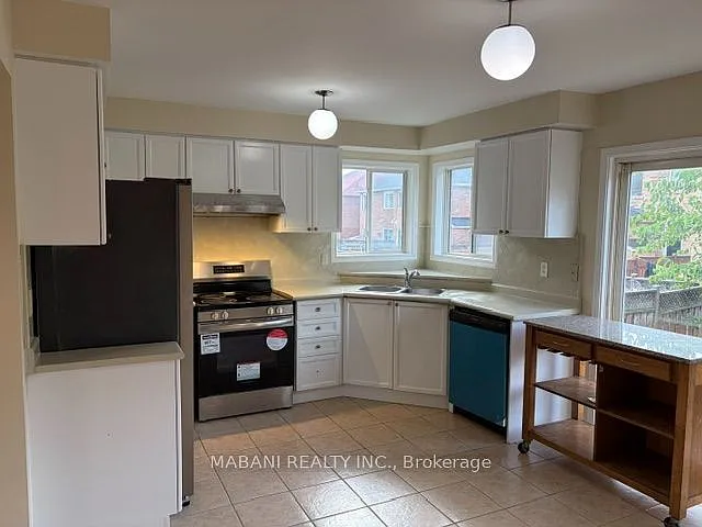 4 bed, $3,600 — Photo 3