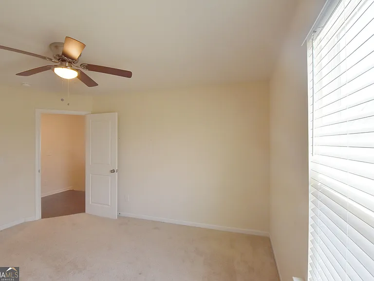 421 Southbridge Pass — Photo 52