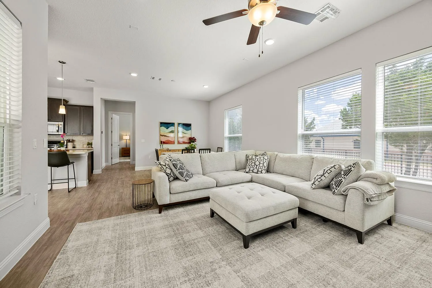 2 bed, 2.0 bath, 1650 sqft, $2,350 — Photo 4