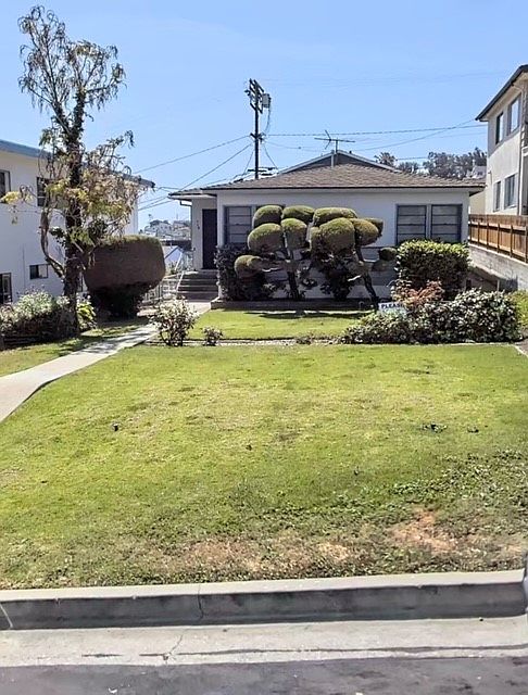 1st image of 715 W 30th St