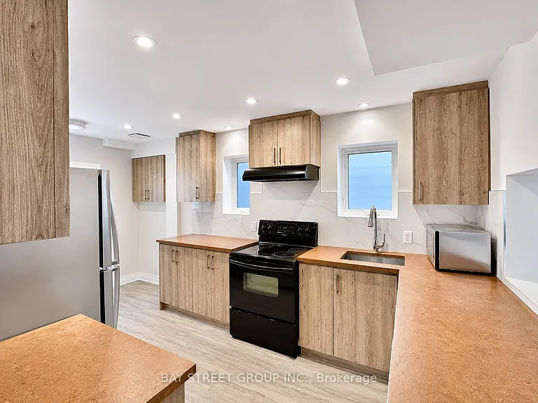 316 Willowdale Ave — Photo 3