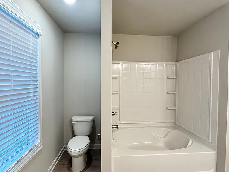 1201 McCoy St — Photo 15