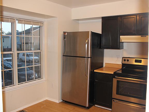 4th image of 6 Birdseye Ct