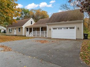 1 Hanley Ln, Warren, RI 02885