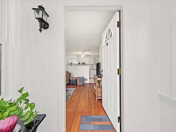 2nd image of 18 Zenas Rd