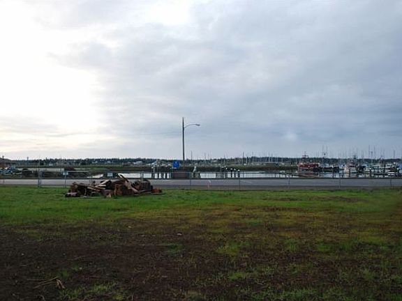 5th image of 660 Beach Blvd