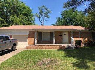 353 Hurst Dr, Bedford, TX 76022
