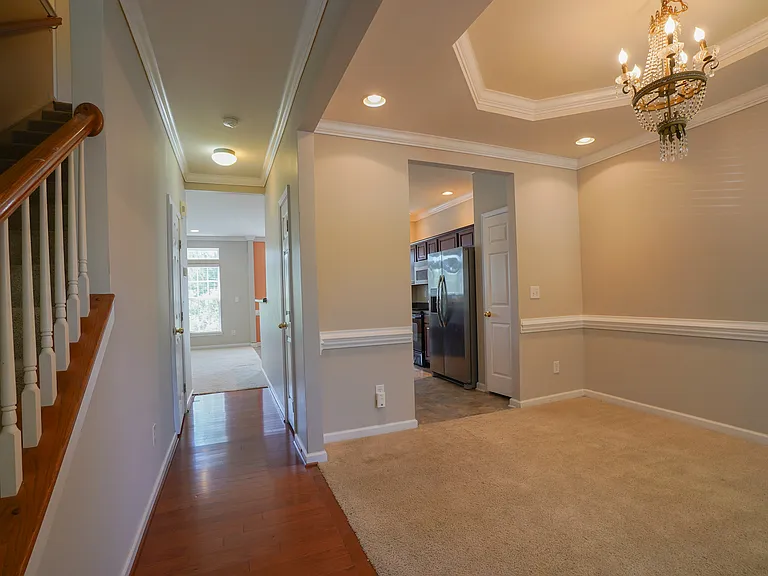 6021 Queens Walk Ct — Photo 14