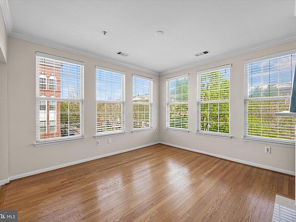 4th image of 191 Somervelle St APT 310