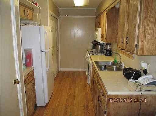 5th image of 9731 Charleston Dr