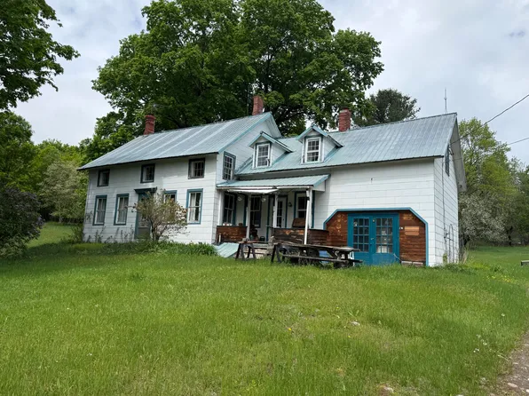 67 Nashville Rd, Saranac, NY 12981