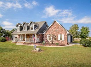 23901 S Whiteside Rd, Pretty Prairie, KS 67570