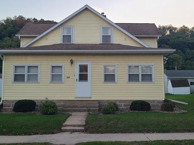 208 1st St SW, Elkader, IA, 52043