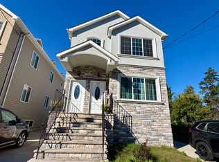 116 Taylor St #2, Staten Island, NY 10310