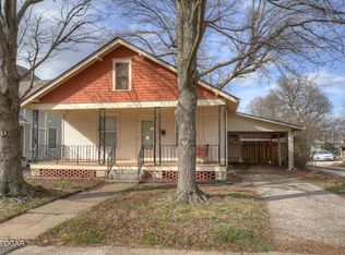 537 E Macon St, Carthage, MO 64836