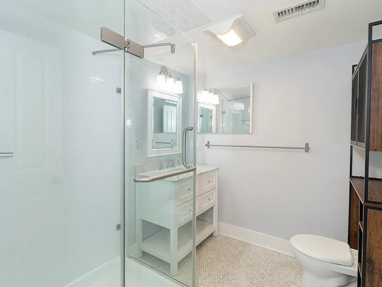 200 Whitfield St — Photo 16
