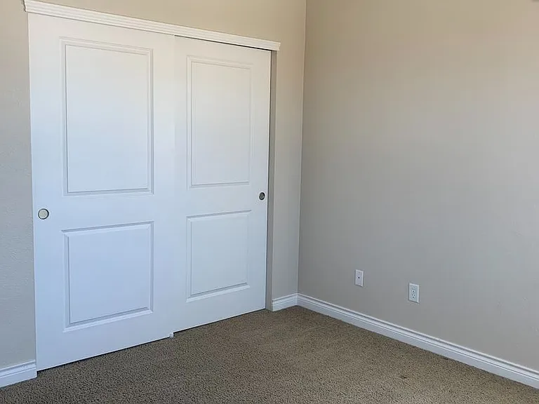 2380 Hecla Dr — Photo 20