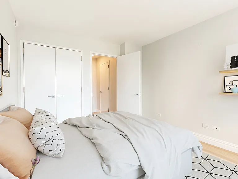 235 W 48th St #20F — Photo 5