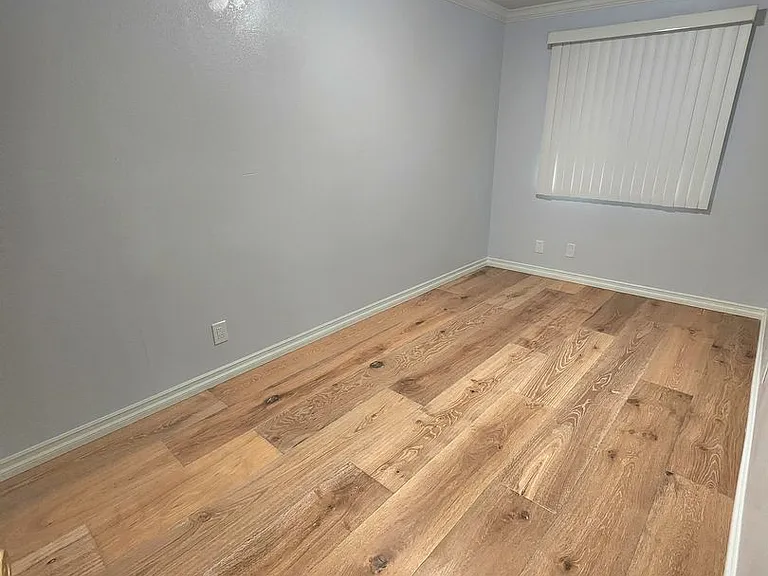 127 S Avenue 64 — Photo 10