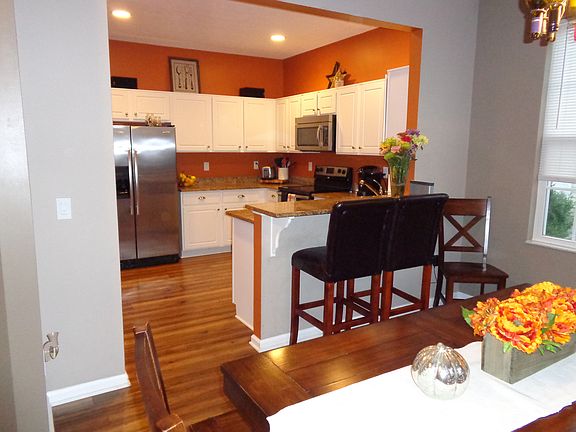 4th image of 5150 Horseshoe Falls Dr.