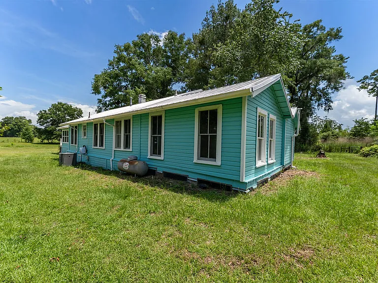 851 SW County Road 778 — Photo 16