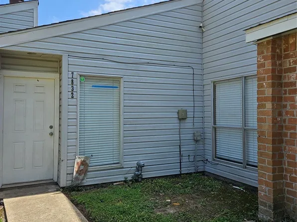 7832 Green Lawn Dr #7832, Houston, TX 77088