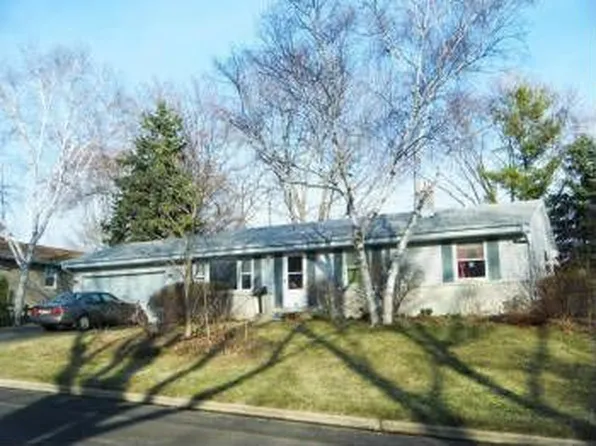 15050 W Bluemound Rd, Elm Grove, WI 53122