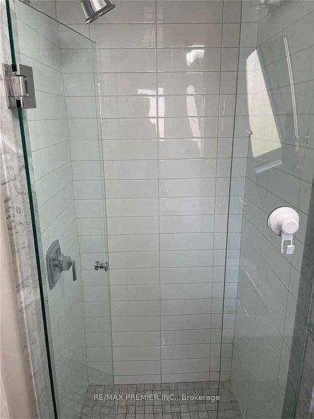 Toronto House for rent - 1 Bedroom — photo 11
