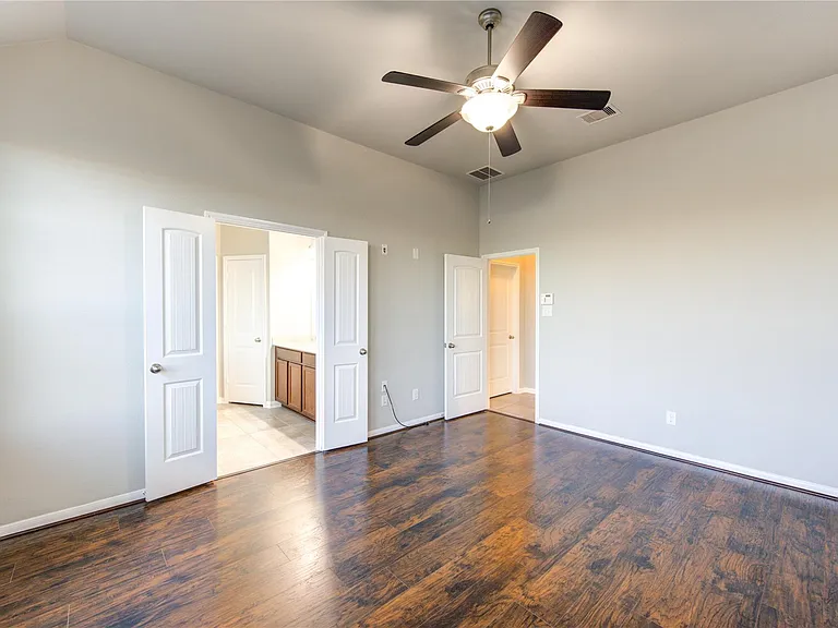 5314 Silver Ledge Dr — Photo 34