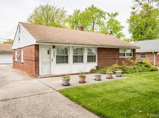 18580 Hinton St, Riverview, MI 48193