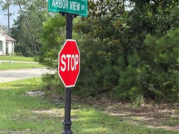 439 Arbor View Dr, Slidell, LA 70461