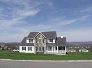 41 Meadow Ridge Ln, Lafayette, NJ 07848