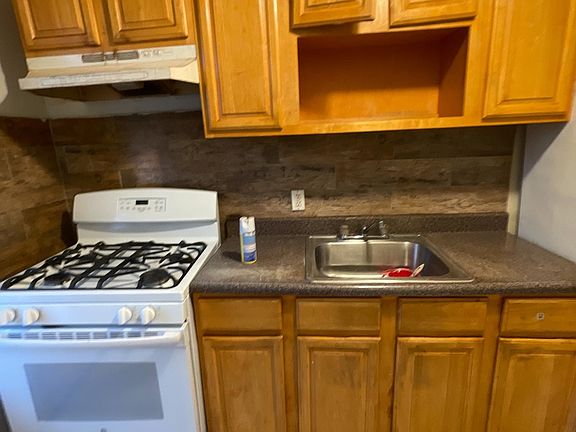 3rd image of 2267 John F Kennedy Blvd APT 3