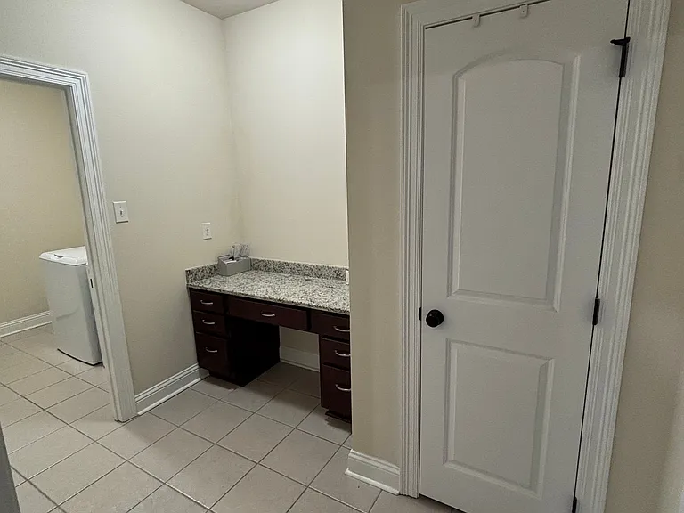 160 Gulfstream Ln — Photo 12