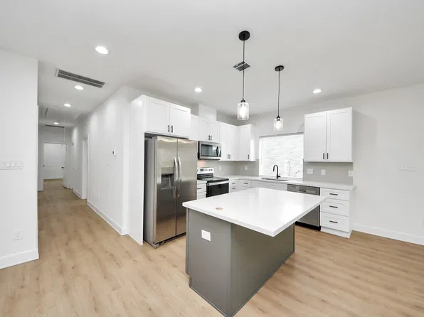 8316 Corinth St #C, Houston, TX 77051