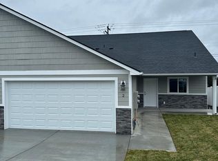 7423 Saddlebrook Loop #2, Yakima, WA 98908