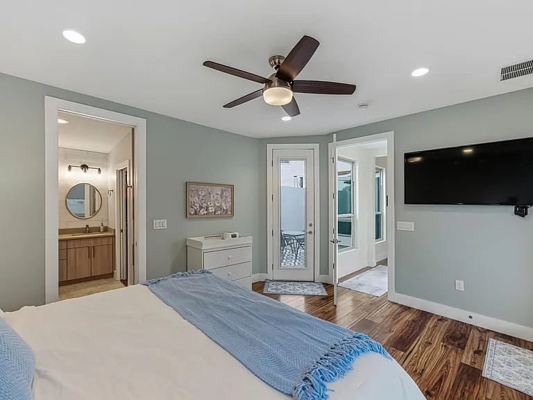 1405 Camelot Cir #A — Photo 19