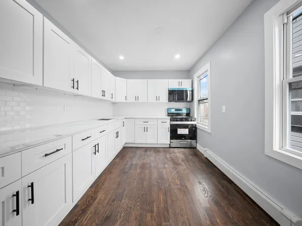 4617 Clarendon Road image 7 of 16