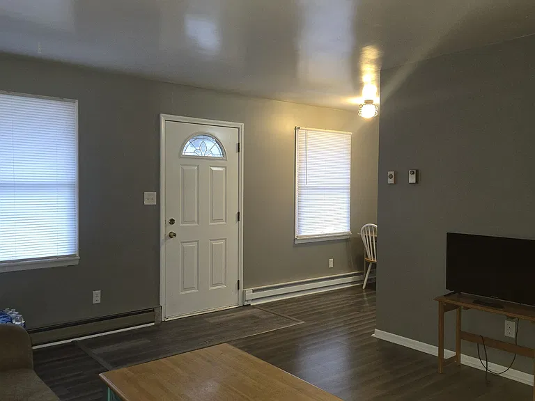 105 Hobart St #5 — Photo 8