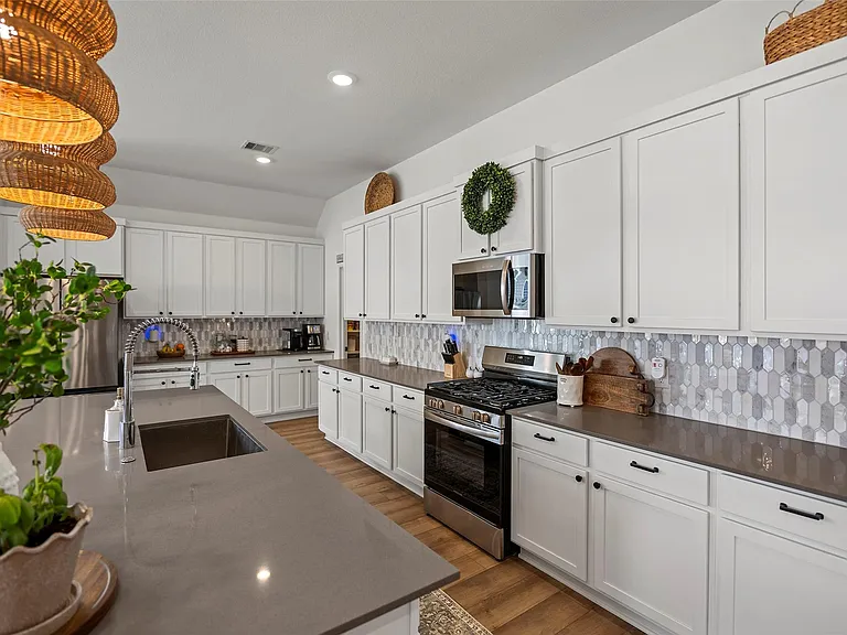 29003 Spicewood Valley Dr — Photo 10