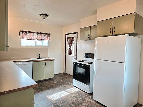 5th image of 318 S 600 E