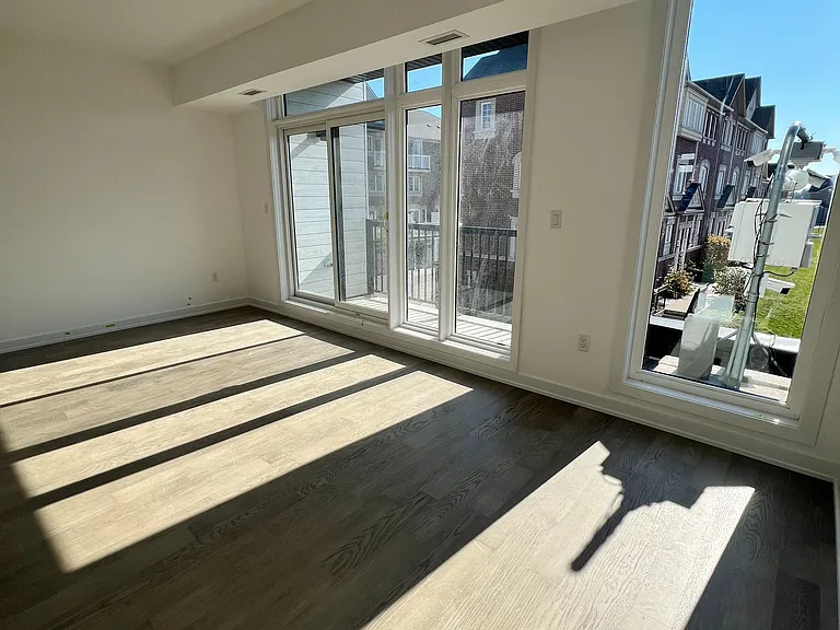 184 Angus Dr #3 — Photo 9