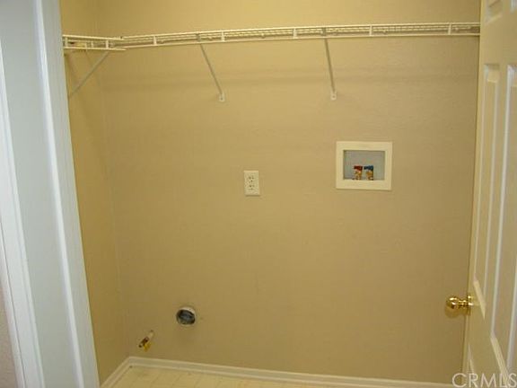 3rd image of 38367 Chestnut Cir