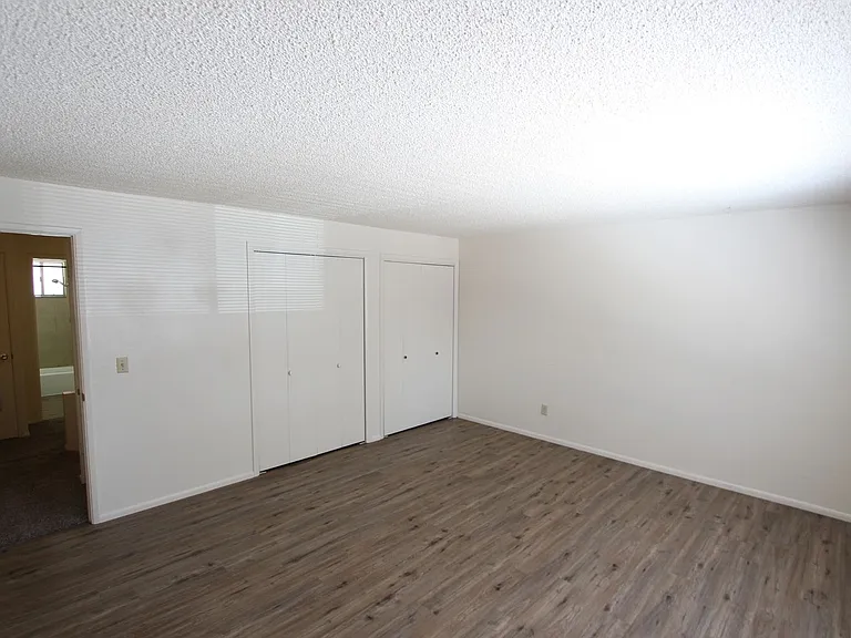 512 W Santa Fe Ave — Photo 15